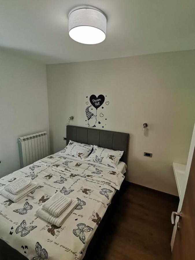 Hill Dreams Lux Apartment Белград Екстериор снимка