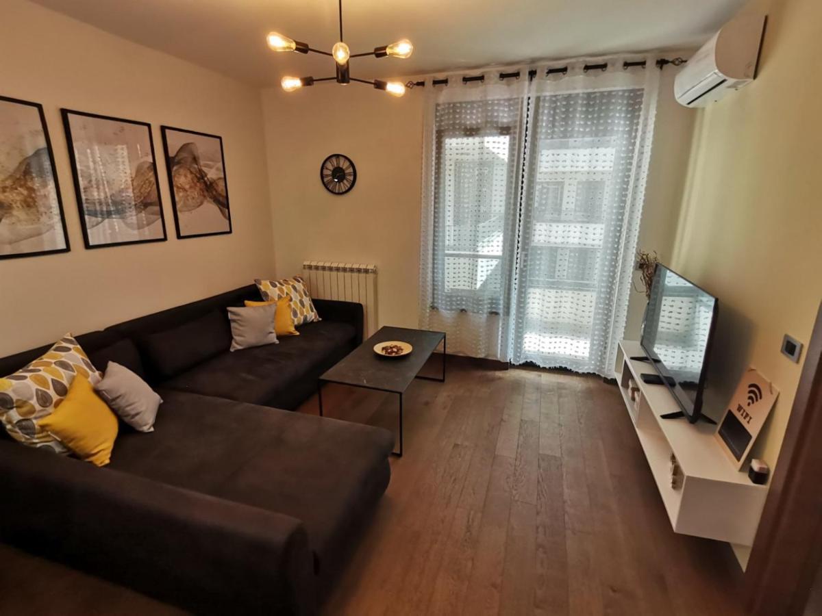 Hill Dreams Lux Apartment Белград Екстериор снимка
